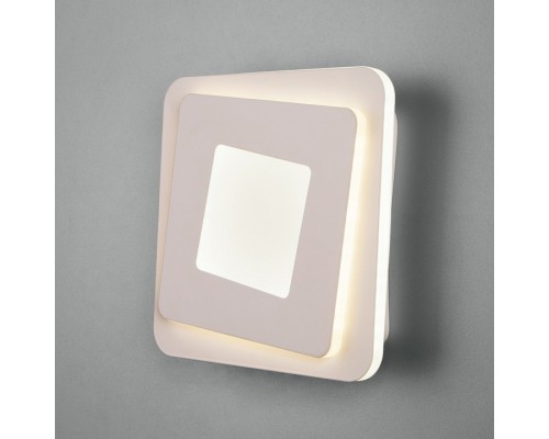 Накладной светильник Eurosvet Salient 90154/2 белый 20W